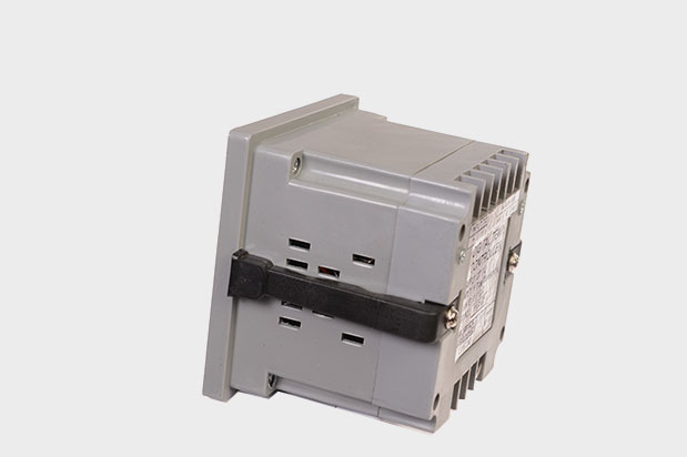 Temperature Controller Door Mounting